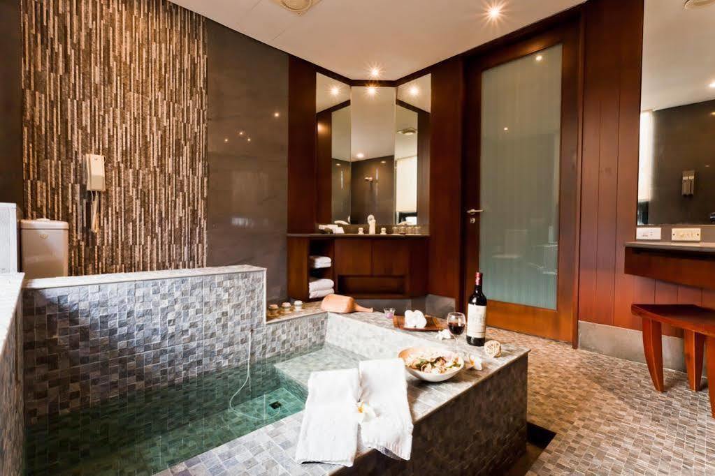 The Loft Seaside Suites Jinshan Exterior photo