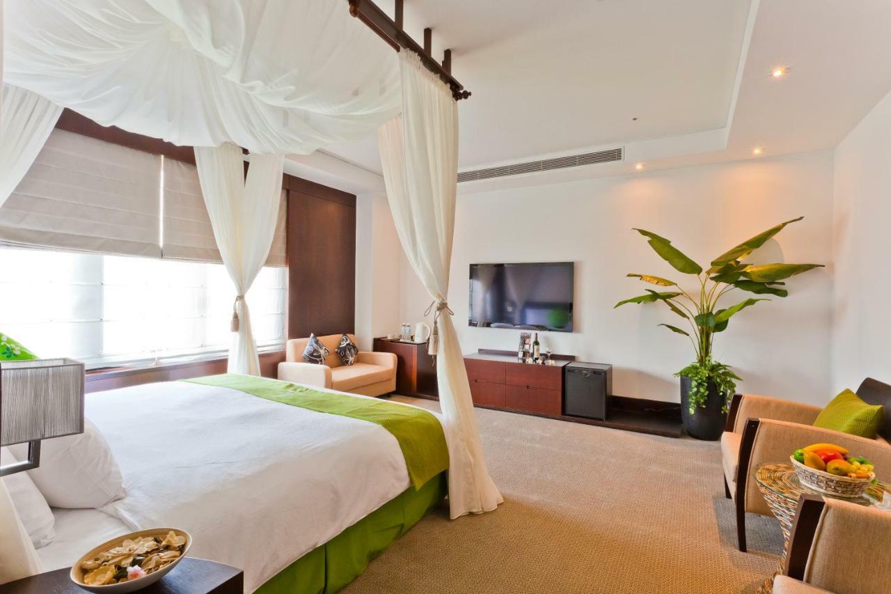 The Loft Seaside Suites Jinshan Exterior photo