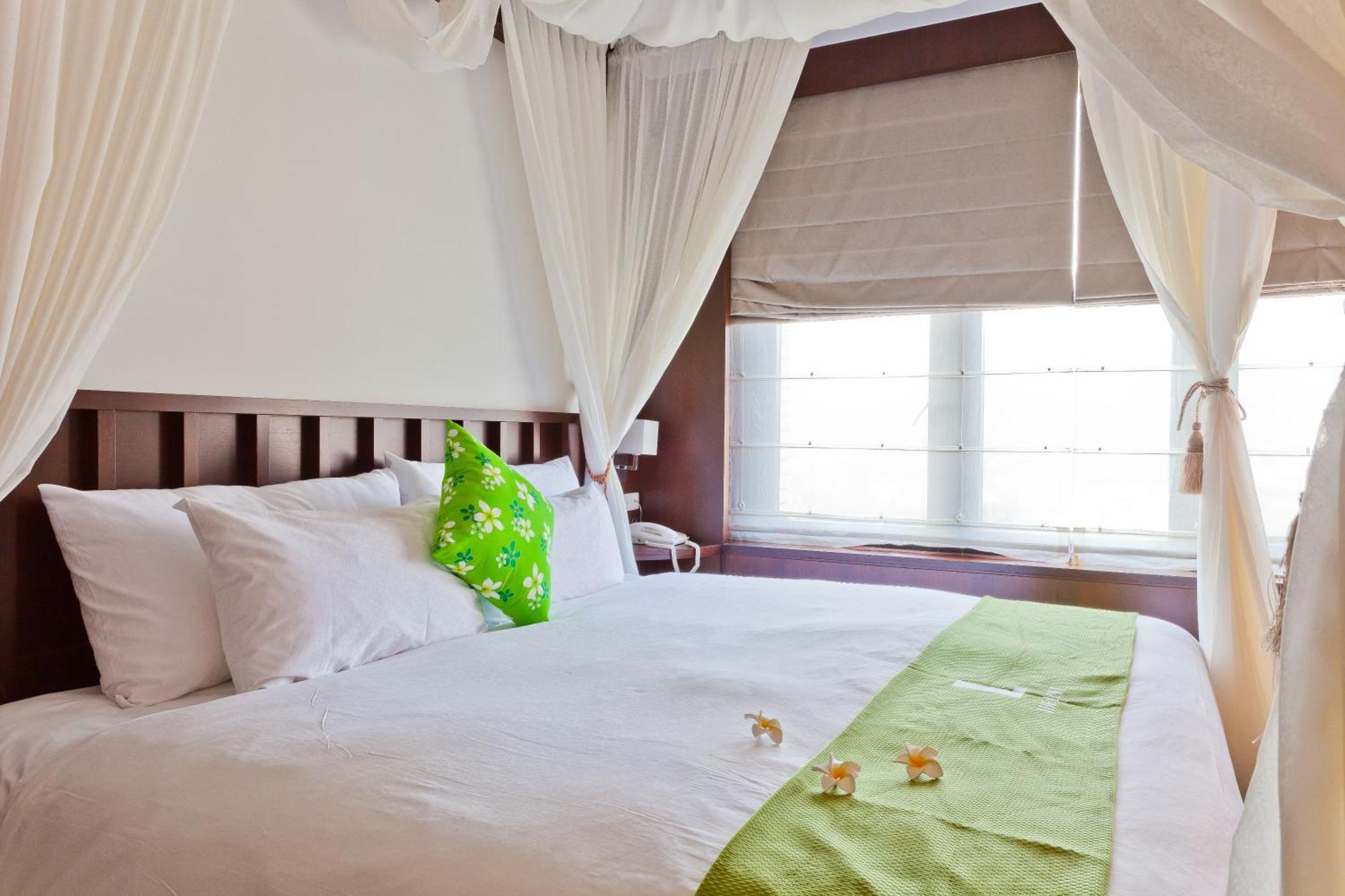 The Loft Seaside Suites Jinshan Exterior photo