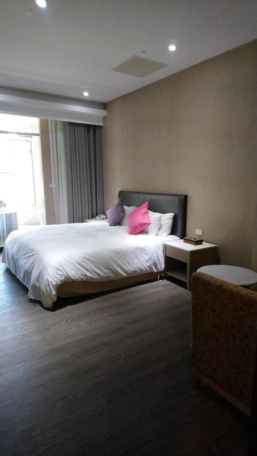 The Loft Seaside Suites Jinshan Exterior photo